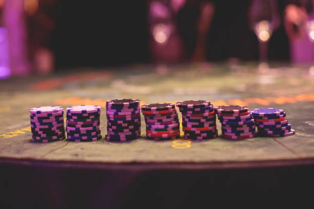 Speed Blackjack live dealer table on wakanda mobile app showing dealer, cards, and betting interface